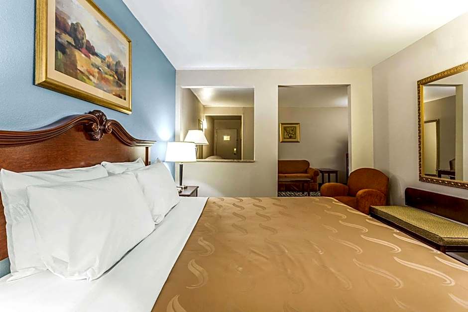 Quality Inn At The Park
