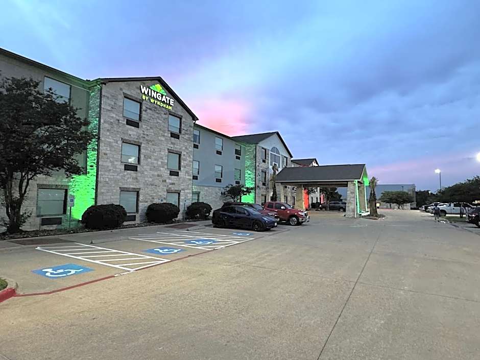 Wingate by Wyndham College Station South