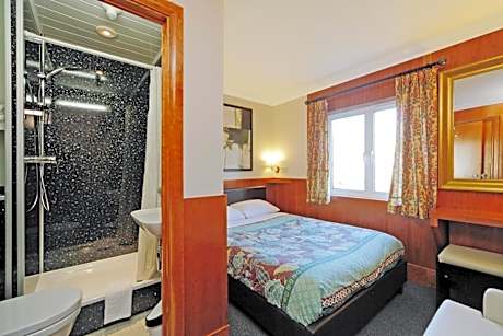 Small Double Room with Private Bathroom