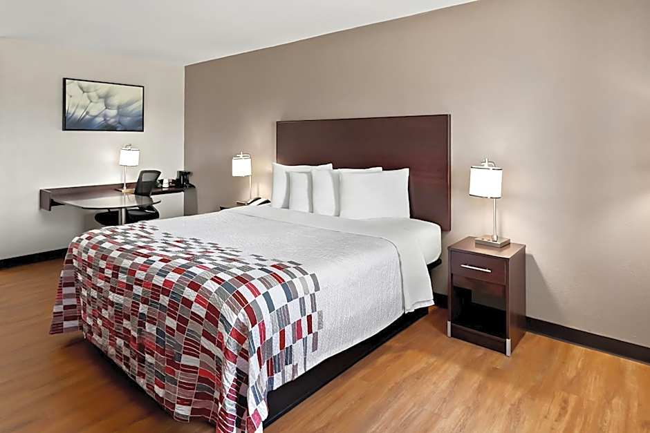 Red Roof Inn Muscle Shoals