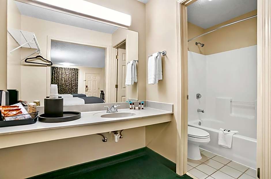 Americas Best Value Inn - Rome