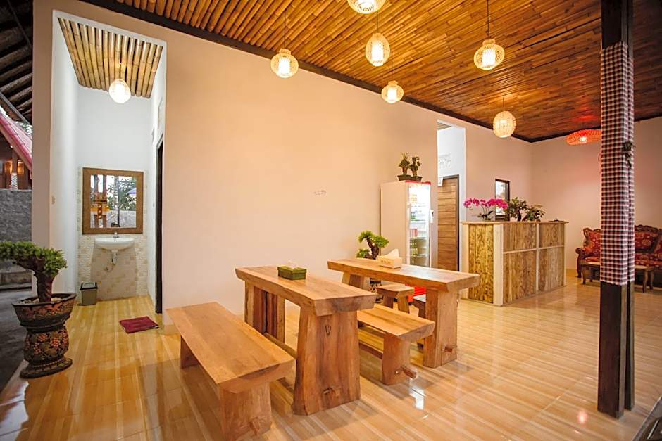 Double'D Hostel