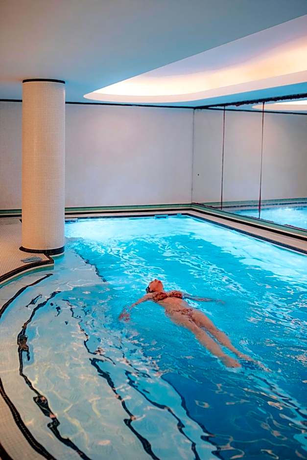 Hôtel Eiffel Blomet