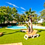 Marina Hotel Club