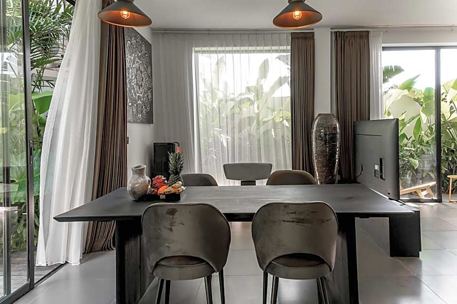 Premier Umalas Villas