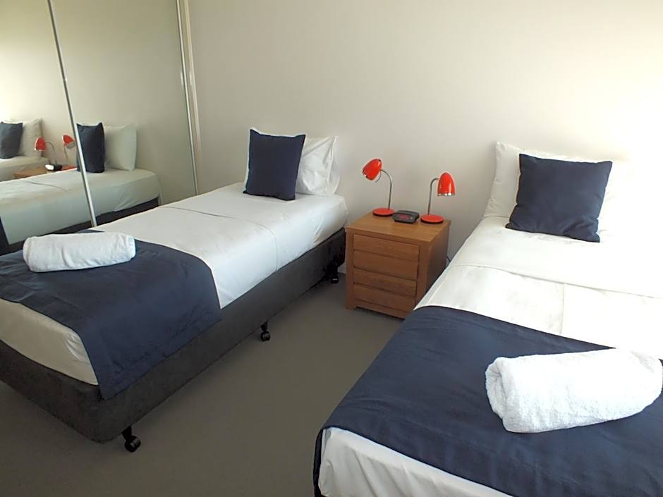 Pacific Marina Apartments