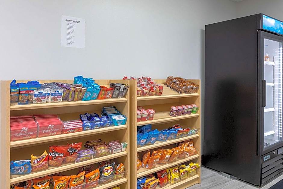 La Quinta Inn & Suites by Wyndham Omaha Airport Downtown