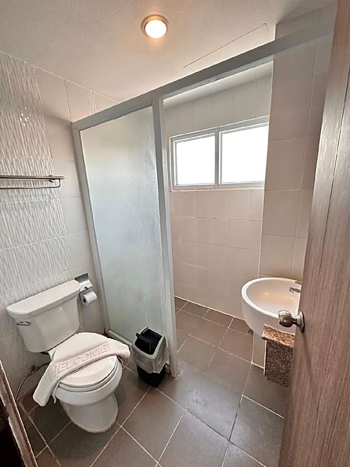 B2 Lampang Boutique & Budget Hotel