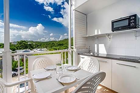 Chambre Supérieure Amyris Kitchenette