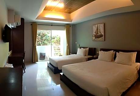 Deluxe Triple Room