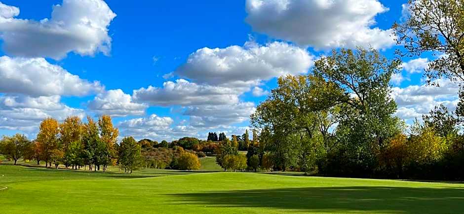 Woodland Manor Hotel