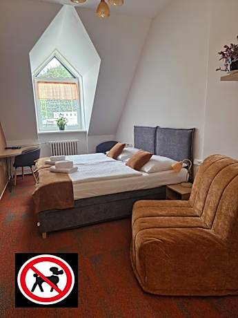 Deluxe Double or Twin Room With Extra Bed