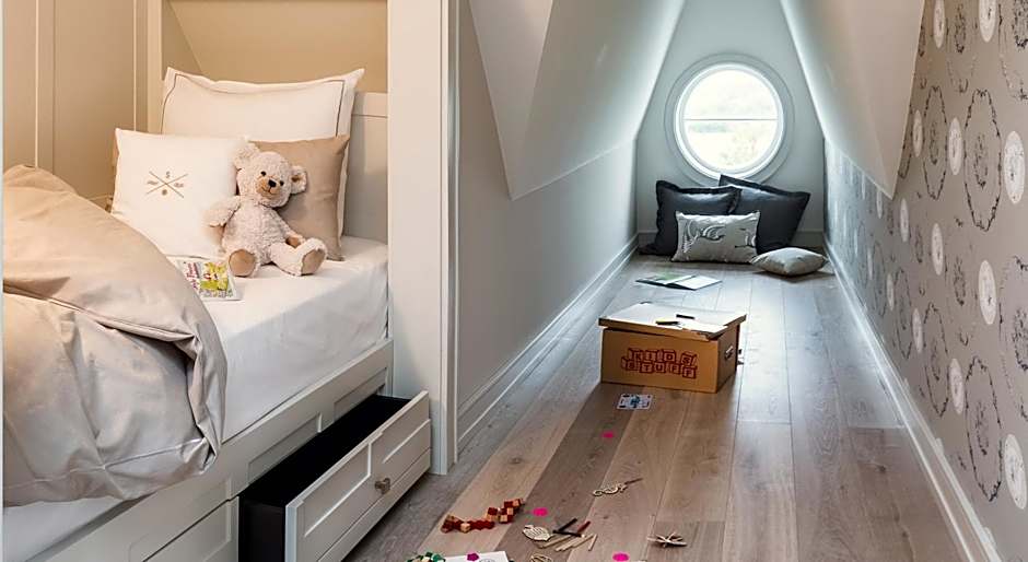 Photo 1 of 8 of Family Junior Suite