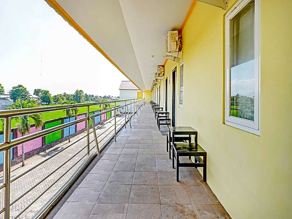 OYO 90622 Hotel Galaksi