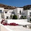 Mr and Mrs White Tinos