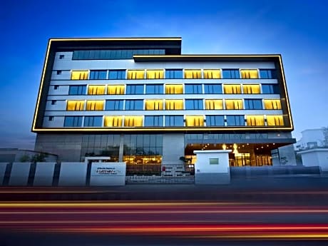 Vivanta Chennai IT Expressway OMR