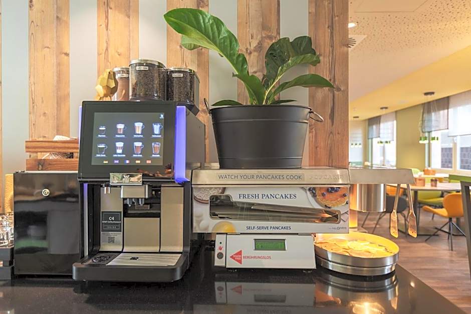 Holiday Inn - The Niu, Mill Cologne Mulheim By IHG