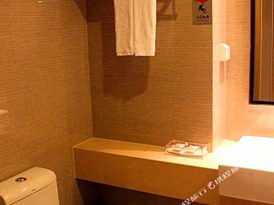Haiyue Huantu Nanyuan Ejia Hotel (Dazhong Plaza Branch), Qianwan New Area, Ningbo