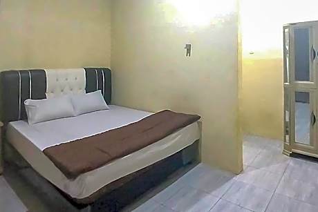 Ayna Syariah Mitra RedDoorz Indramayu