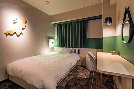 Single Room with desk - Non-Smoking