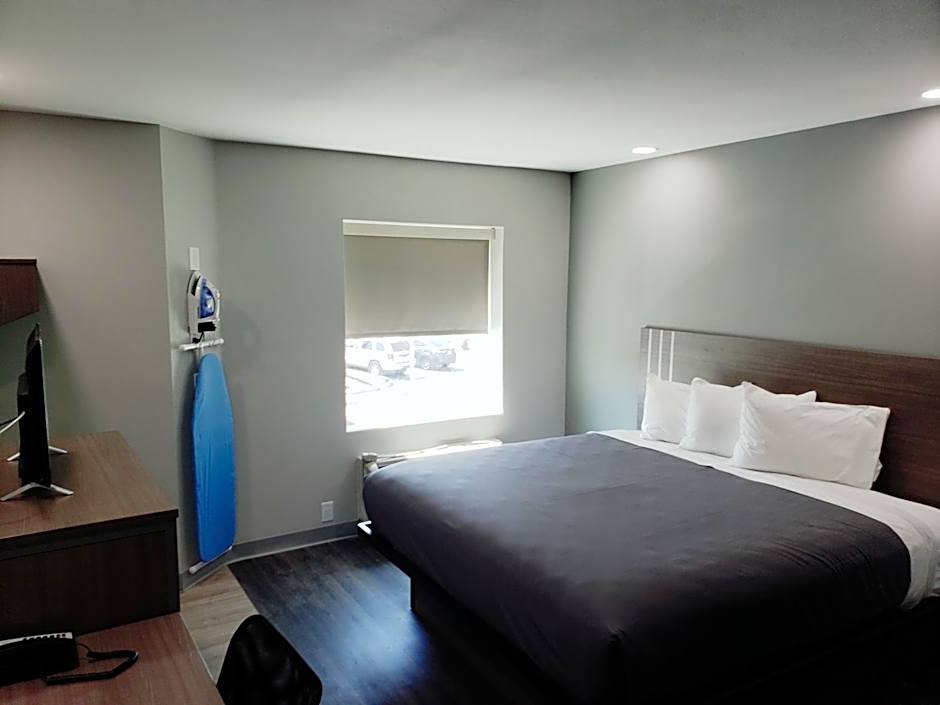 Hathaway Inn