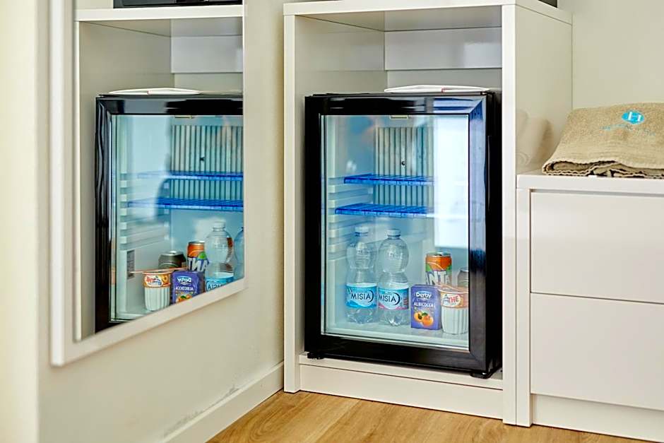 UNA HOTELS Imperial Beach Hotel