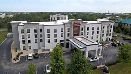 Hampton Inn & Suites Louisville East