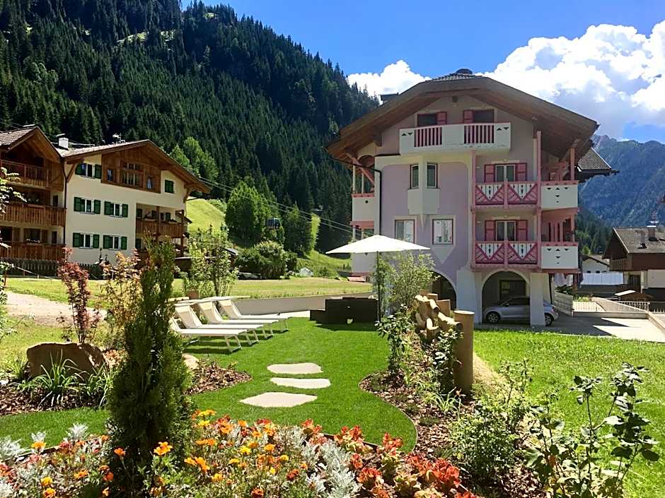 B&B Family Accommodation Canazei BIKE FRIENDLY