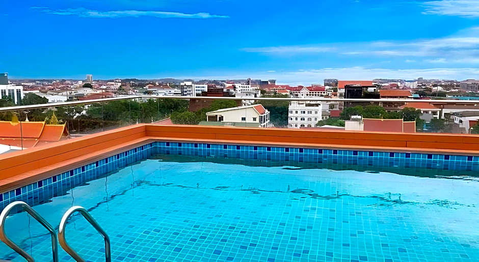 Aaron Riverview Hotel