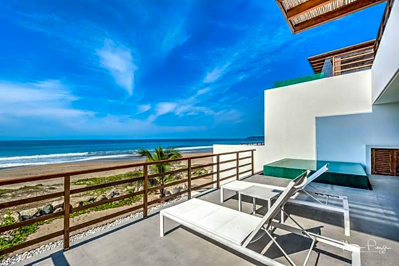 Marea Beachfront Villas