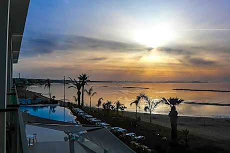 Lebay Beach Hotel
