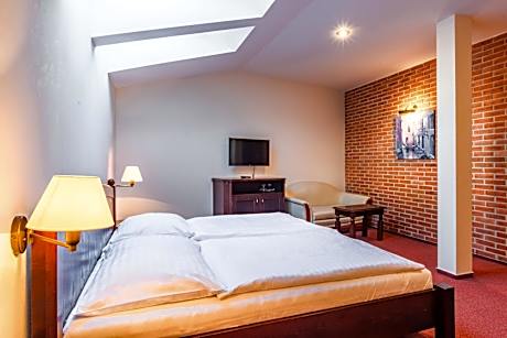 Double Room with Extra Bed