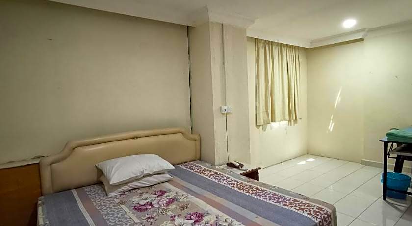 OYO 90895 Hotel Ikia