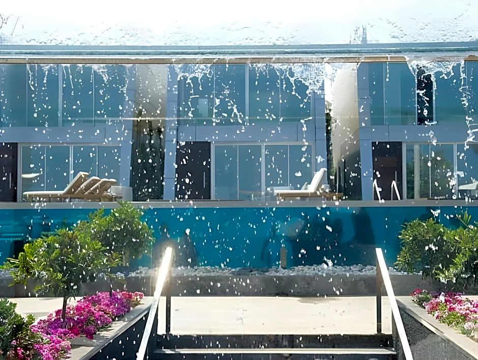 Veer Luxury Boutique Hotel & Beach Club