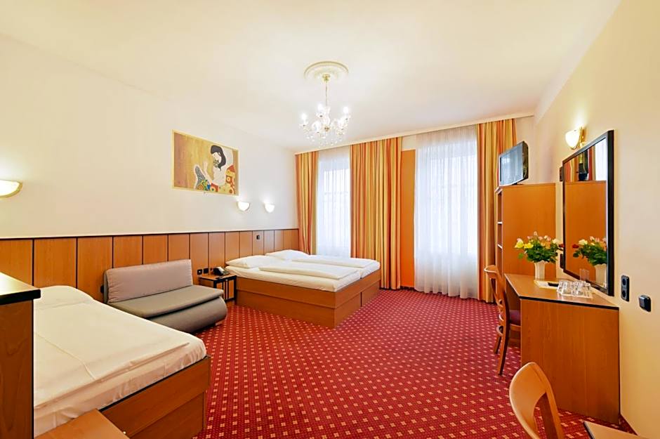 Garten- und Kunsthotel Gabriel City