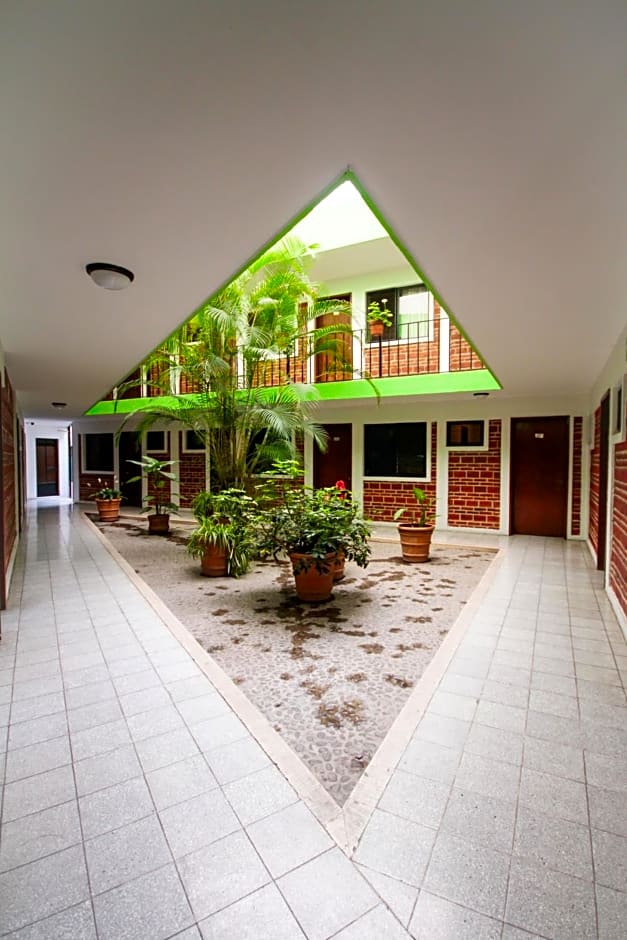 Hotel Arboledas Industrial