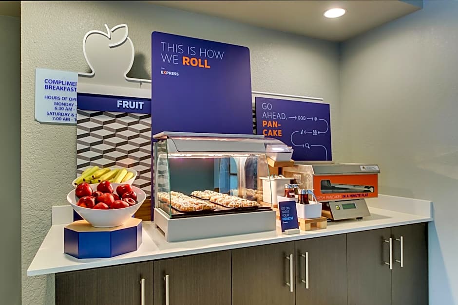 Holiday Inn Express West Palm Beach Metrocentre By IHG