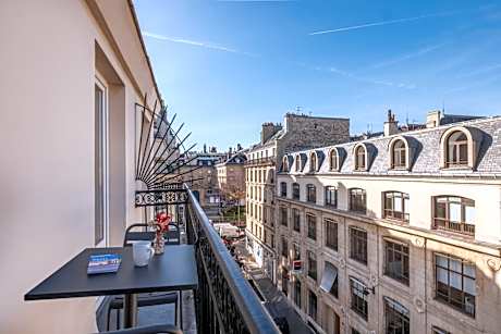 Superior Double Room with Balcony