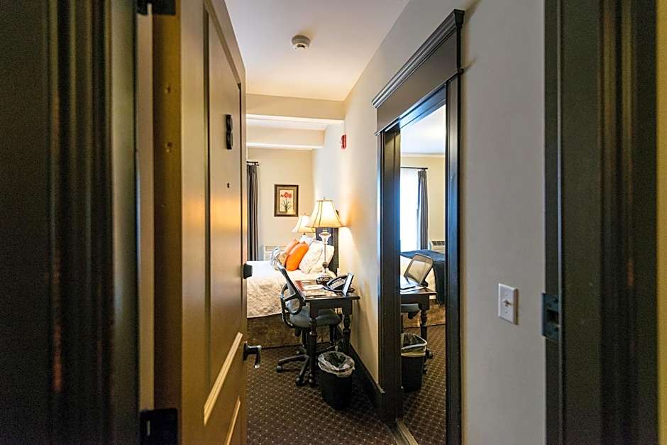 Camas Hotel & Suites Portland - Vancouver