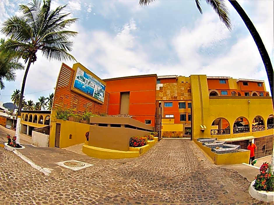 Hotel Marina Puerto Dorado - Todo Incluido