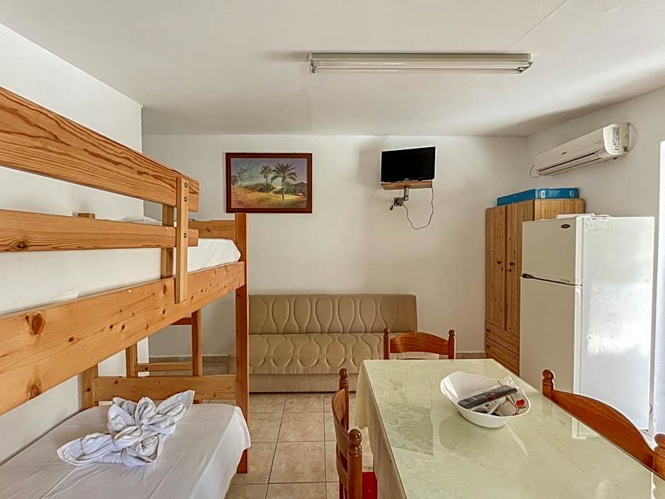 Amazona Apartments and Studios