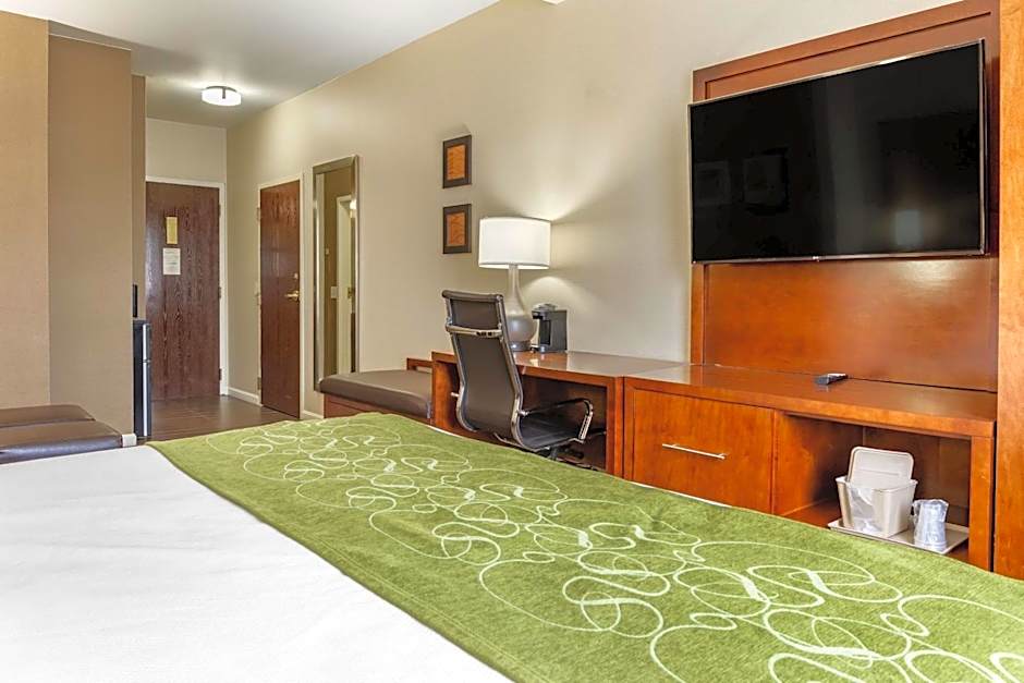 Comfort Suites Dover
