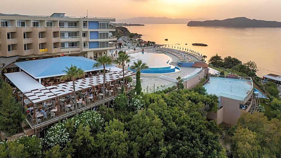 Leptos Panorama Hotel