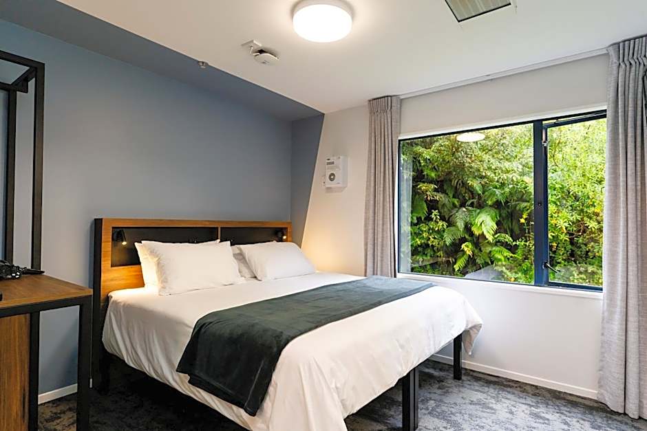 Haka House Franz Josef