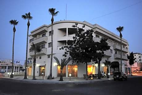 Elysso Hotel