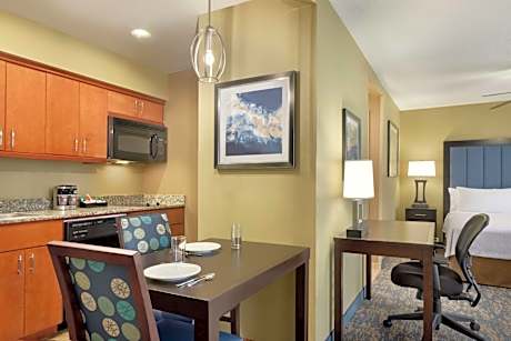 King Studio Suite - Non-Smoking