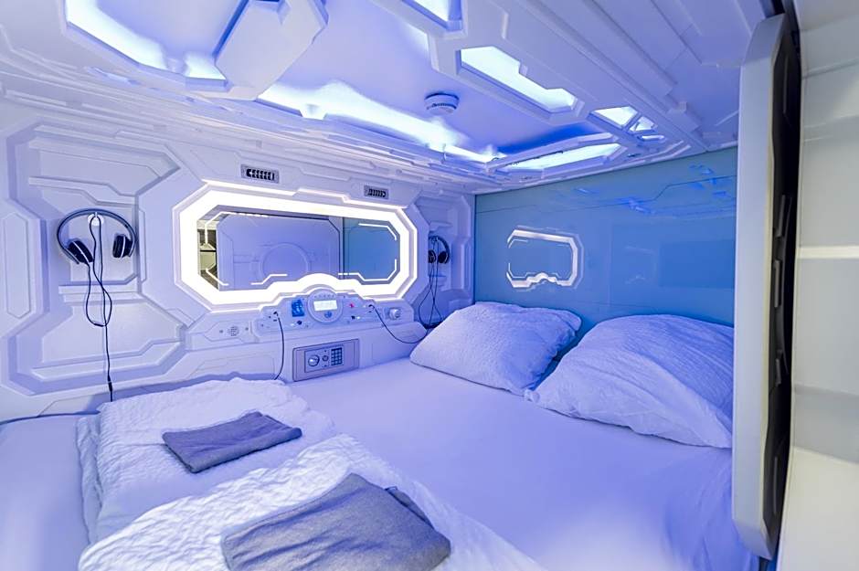 Space Home Apartment - Inner City