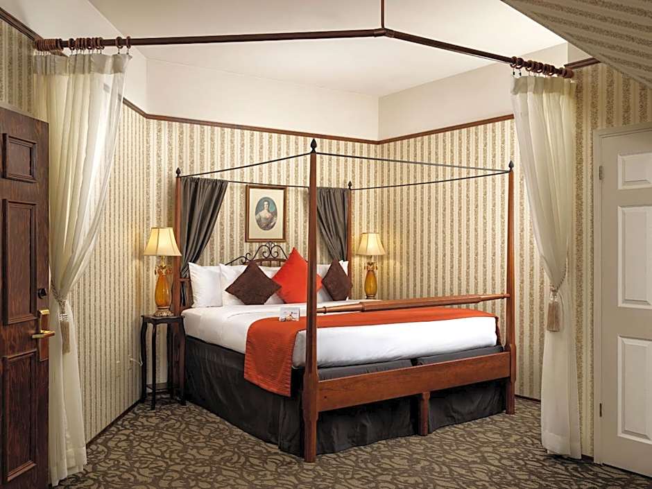 Pendray Inn and Tea House