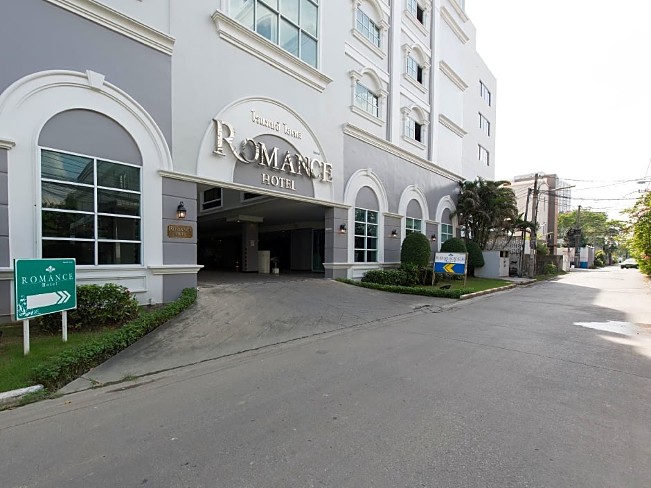 Romance Hotel Srinakarin