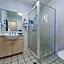 Airlie Apartments
